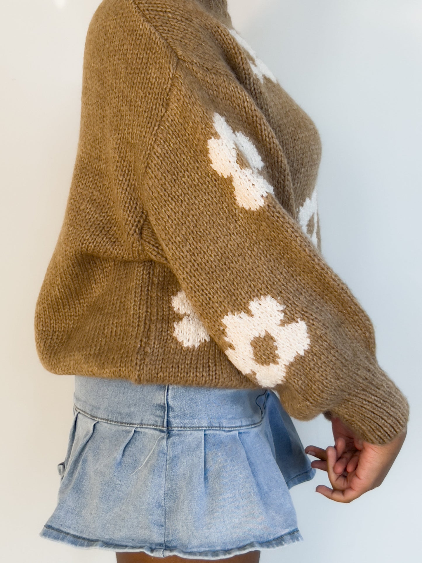 Briar Women's Flower Knit Sweater